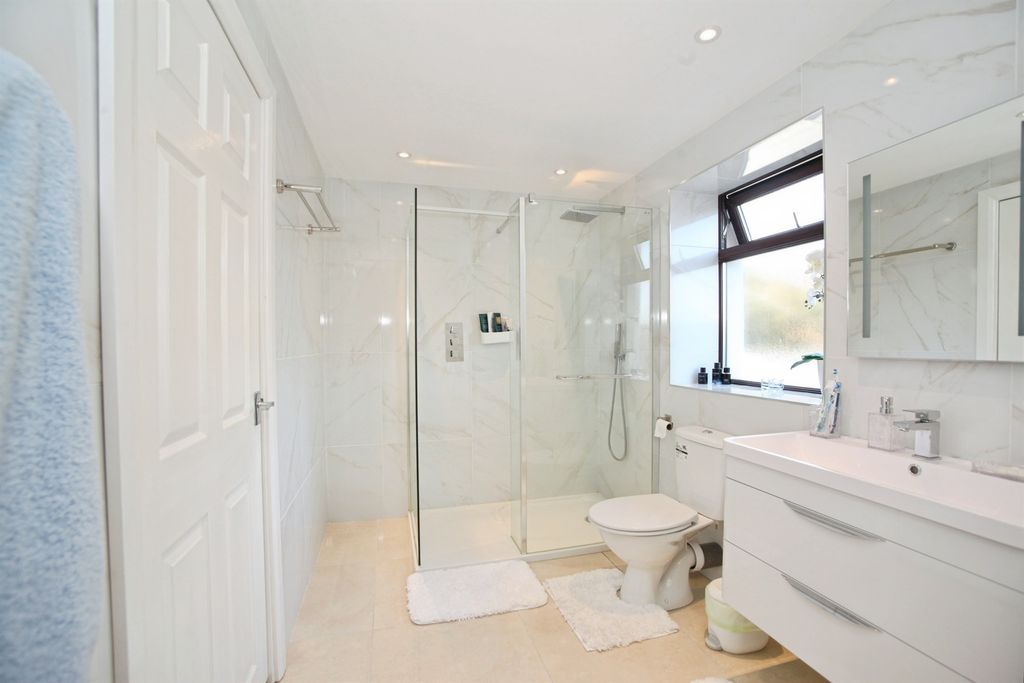 Additional image 17 of 5 bed detached house for saleMill Lane, Cross Inn, Pontyclun CF72
