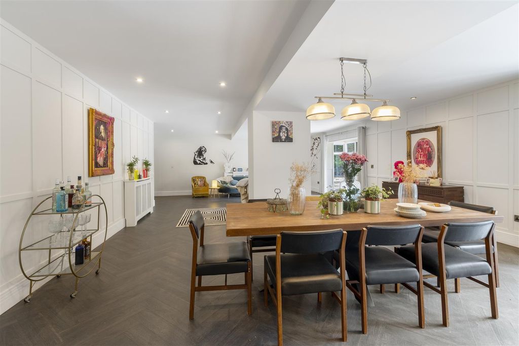 Additional image 22 of 7 bed property for saleLovelace Avenue, Solihull B91