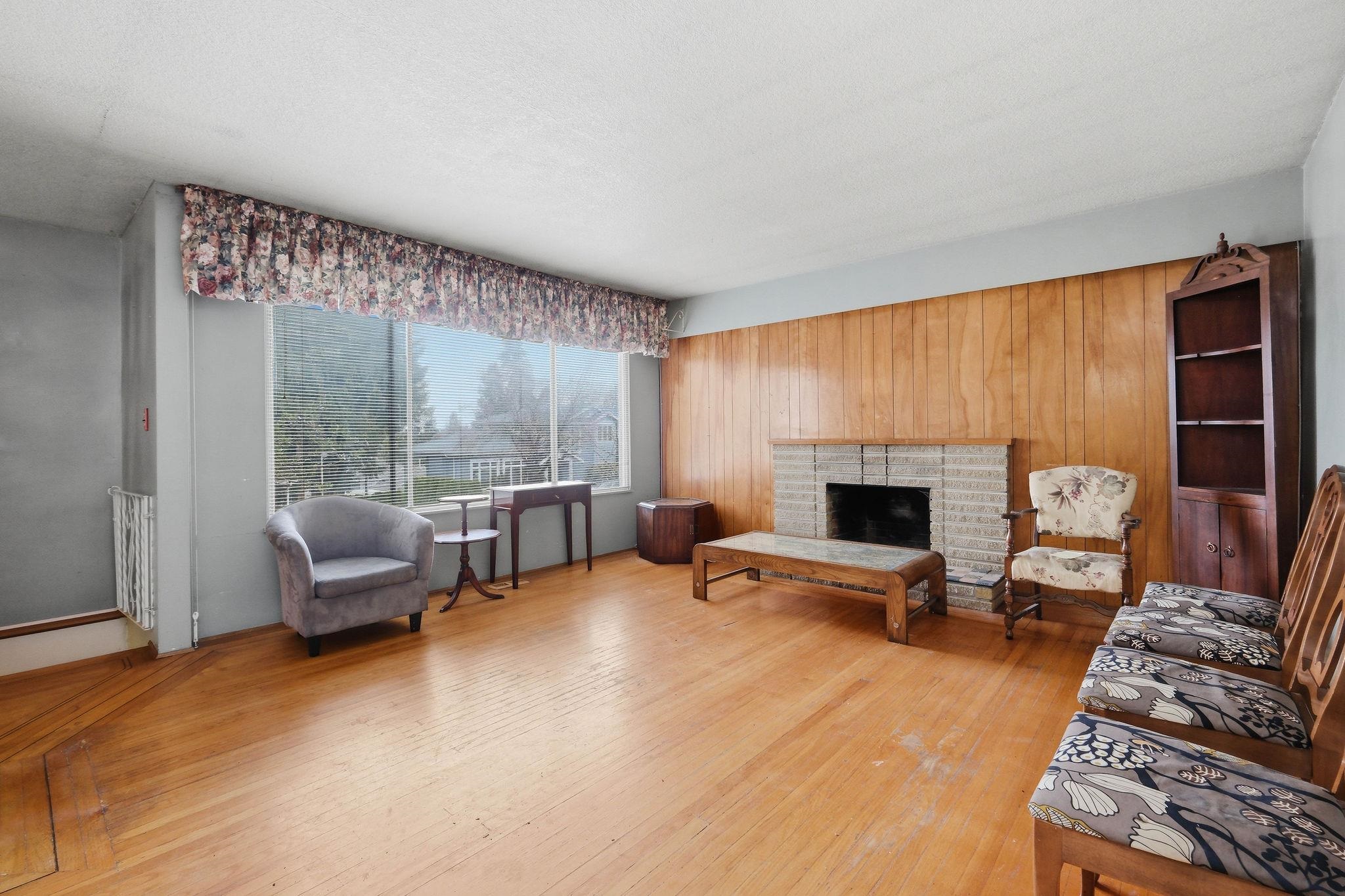 Additional image 2 of 4745 Gilpin Court, Burnaby, BC, V5G 3A1