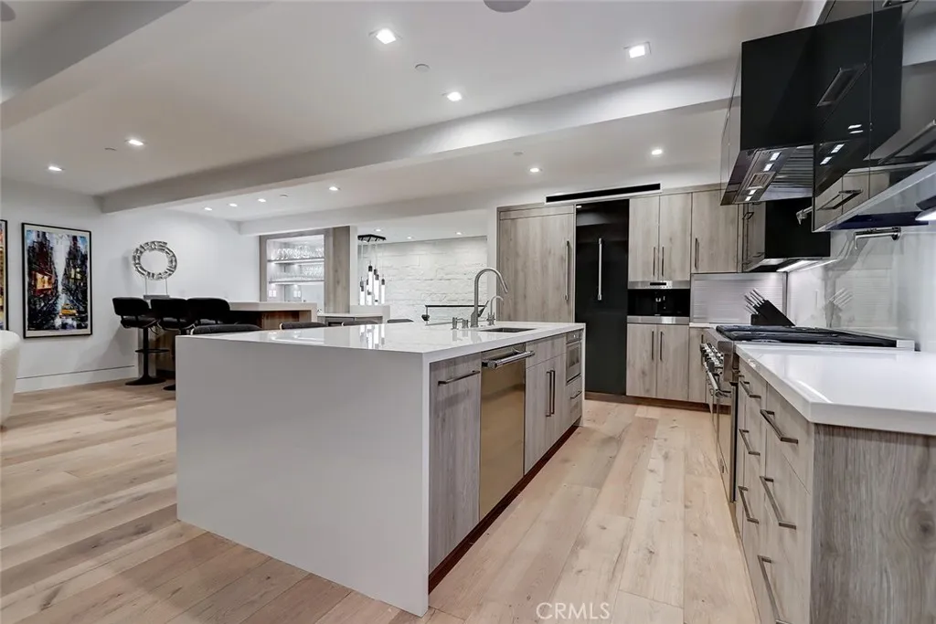 Additional image 52 of 1208 The Strand Unit C, Manhattan Beach, CA 90266