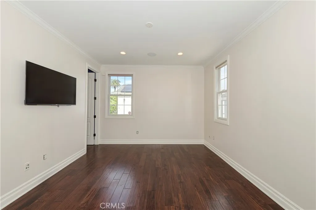 Additional image 74 of 320 Flower St, Costa Mesa, CA 92627
