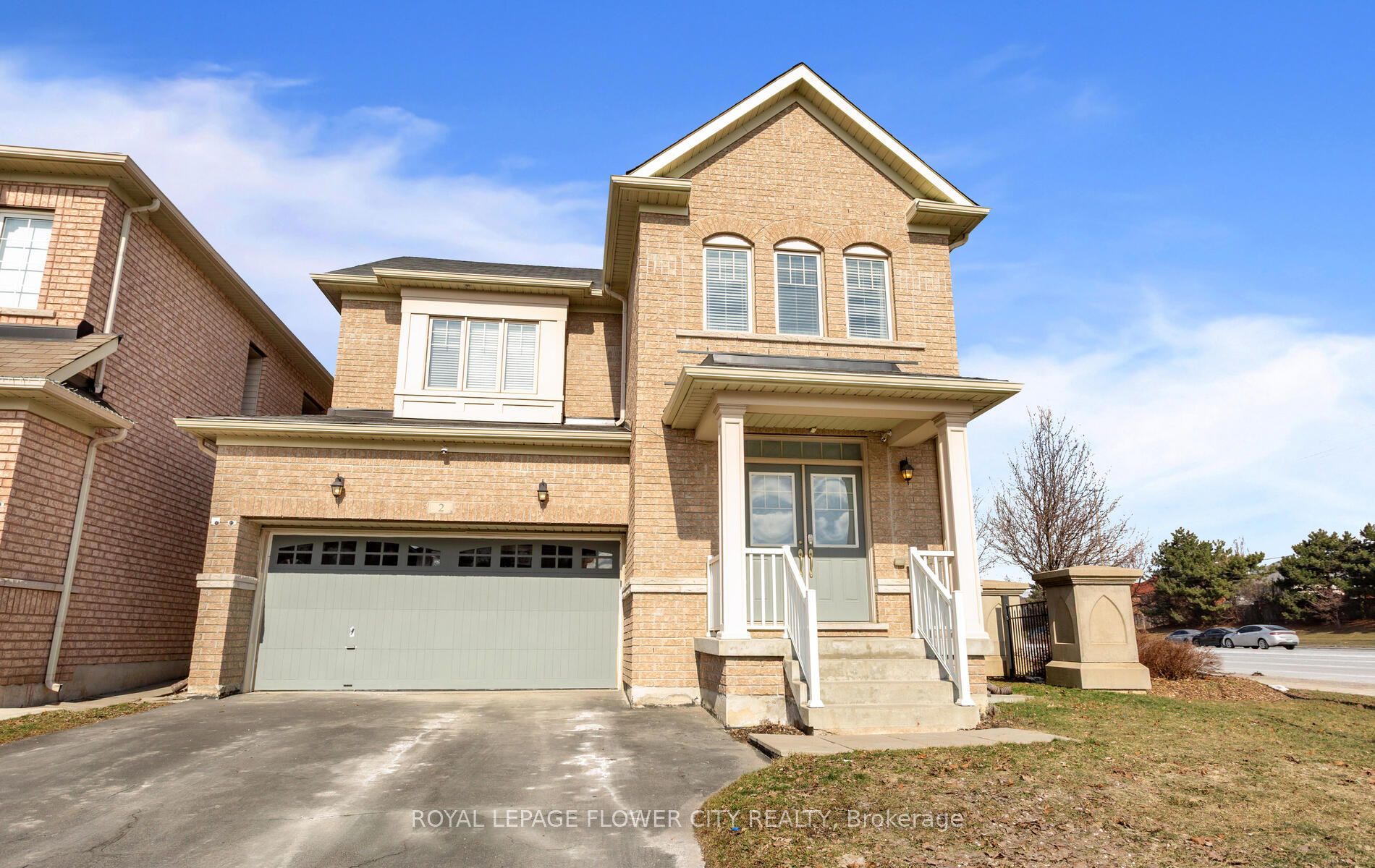 2 Archville Street, Brampton, ON, L6Y 5Y5