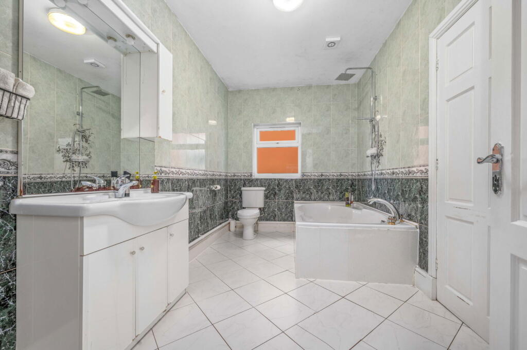 Additional image 20 of Green Road, Hall Green, Birmingham, B28 8BZ