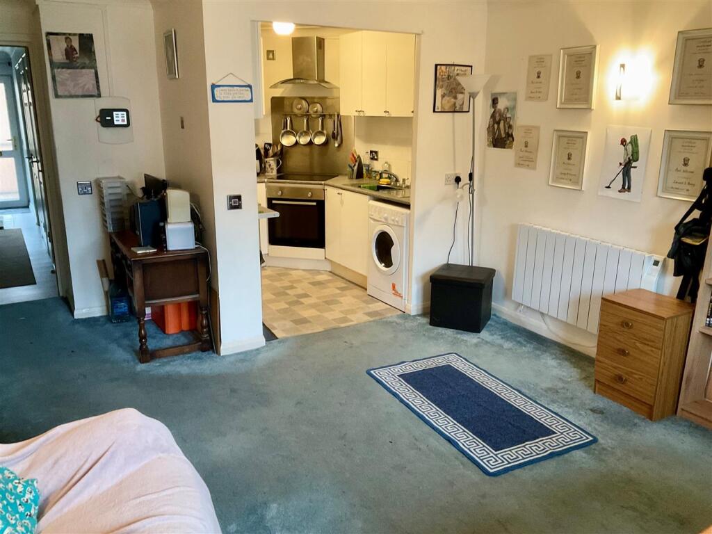 Additional image 5 of Kingsford Court, Coombe Valley Road, Dover