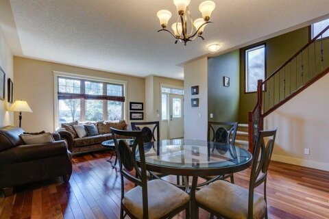 Additional image 8 of 446 18 Avenue NE, Calgary, AB, T2E 1N4