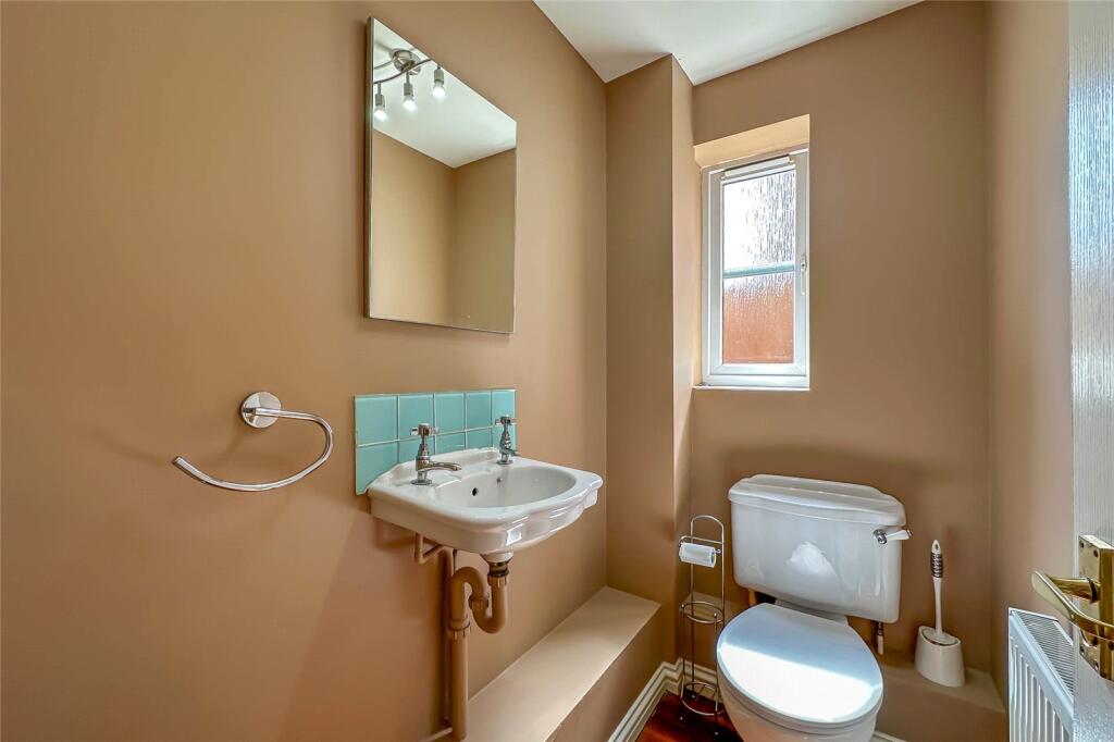 Additional image 10 of Otterton Close, Harpenden, Hertfordshire, AL5