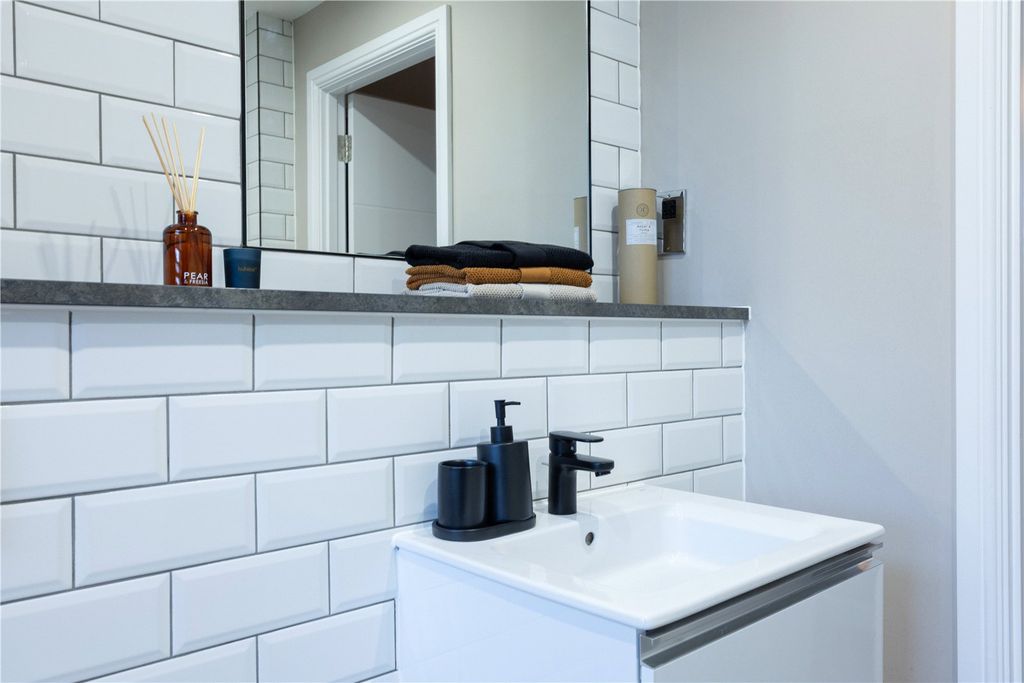 Additional image 8 of 2 bed flat for saleMaxwellton Road, Paisley, Renfrewshire PA1