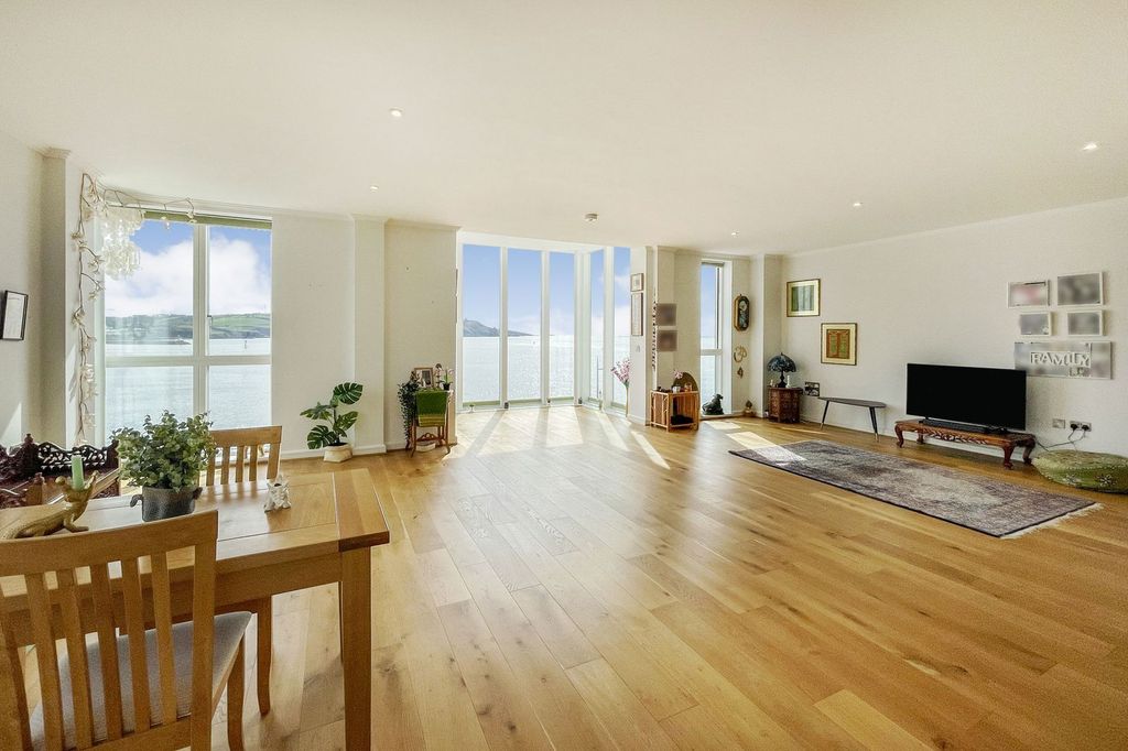 3 bed flat for saleRivage, The Hoe, Plymouth, Devon PL1