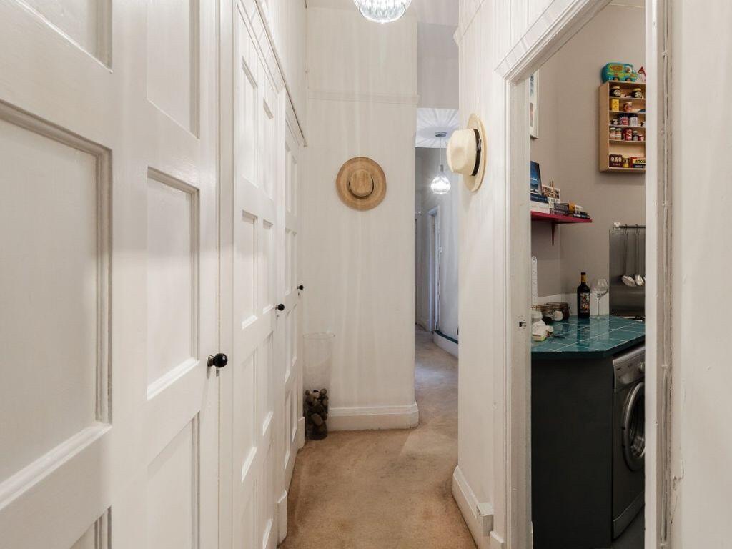 Additional image 11 of 1 Bed Flat, Lansdowne House, SW8, N1 7GU