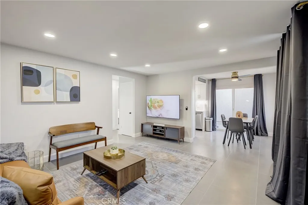 Additional image 65 of 16562 Regina Cir Unit 4, Huntington Beach, CA 92649