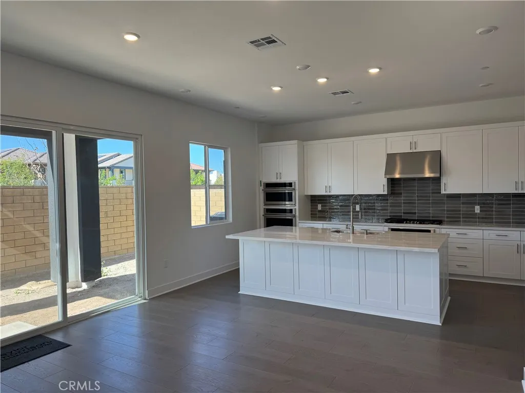 Additional image 42 of 114 Pansy, Irvine, CA 92618