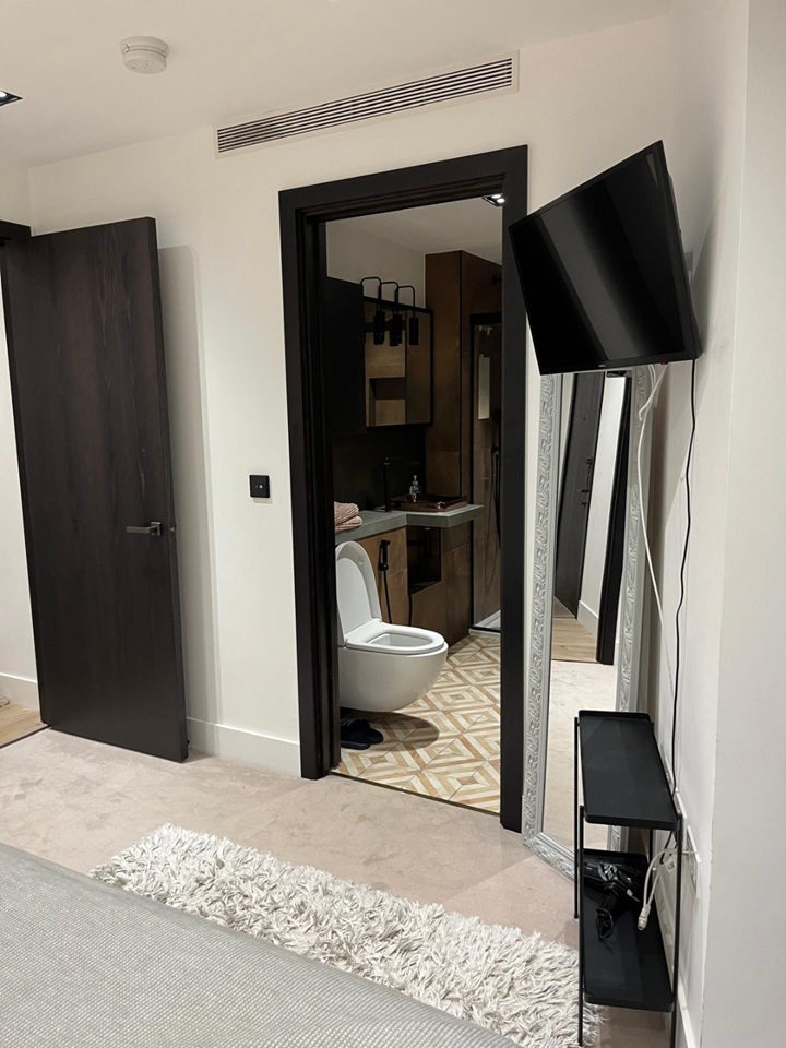 Additional image 20 of 2 Bed Flat, Keybridge Tower, SW8, N1 7GU