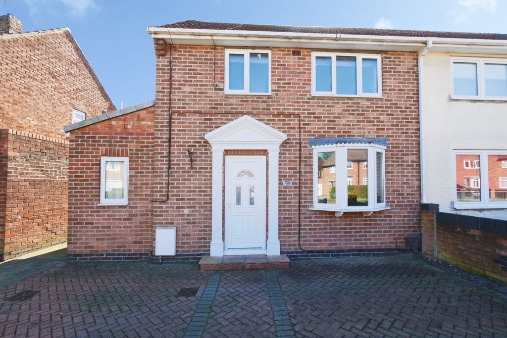 2 bed semi-detached house for saleBramham Avenue, York YO26