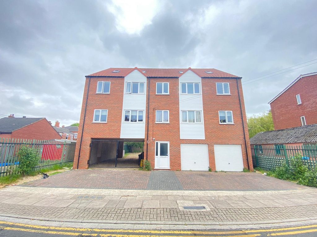 Block of flats for saleWillingham Street, Grimsby DN32