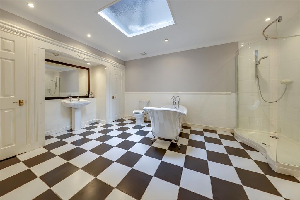 Additional image 41 of 6 bed detached house for saleBurnley Road, Loveclough, Rossendale - Over 10, 000Sqft Of Accommodation BB4