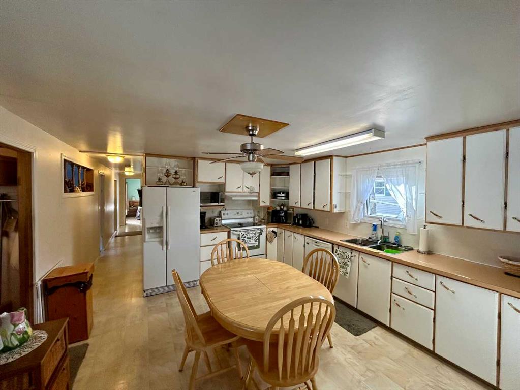 Additional image 4 of 5213 58 Street, Camrose, AB, T4V 2X8