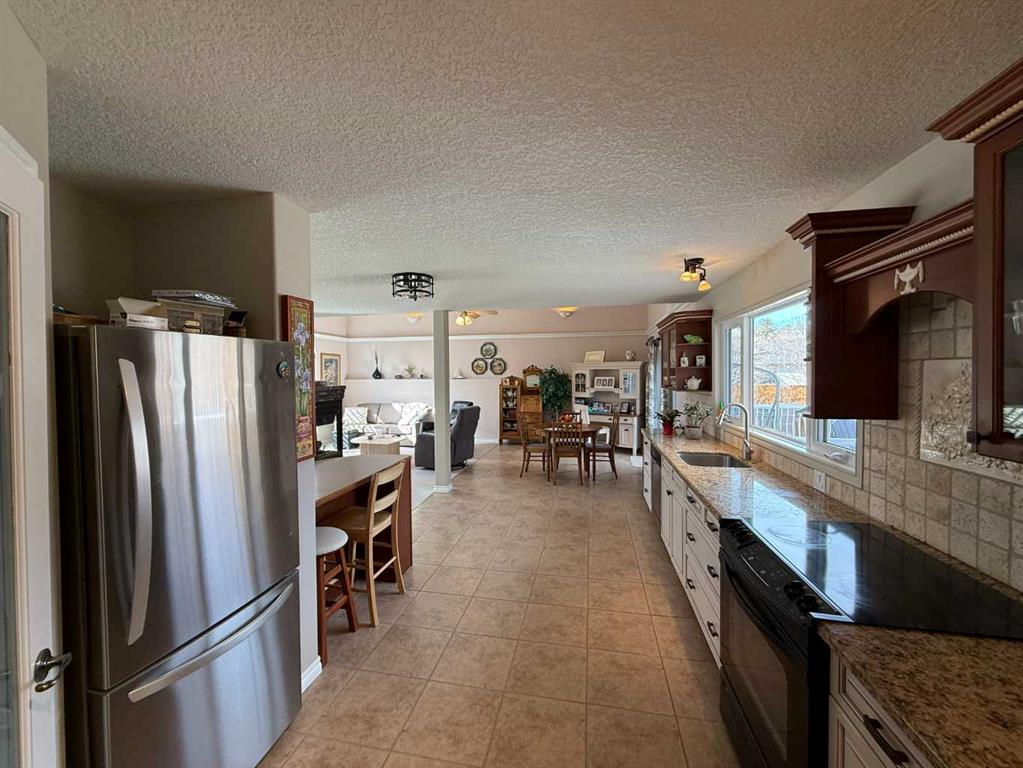 Additional image 6 of 3315 Parkside Drive S, Lethbridge, AB, T1J 1N2