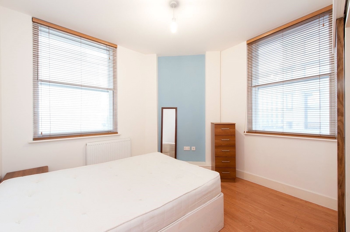 Additional image 6 of 2 Bed Flat, Whitechapel High Street, E1, N1 7GU