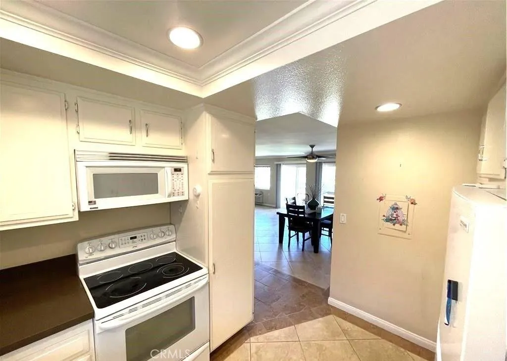 Additional image 19 of 2390 Via Mariposa W Unit 3C, Laguna Woods, CA 92637