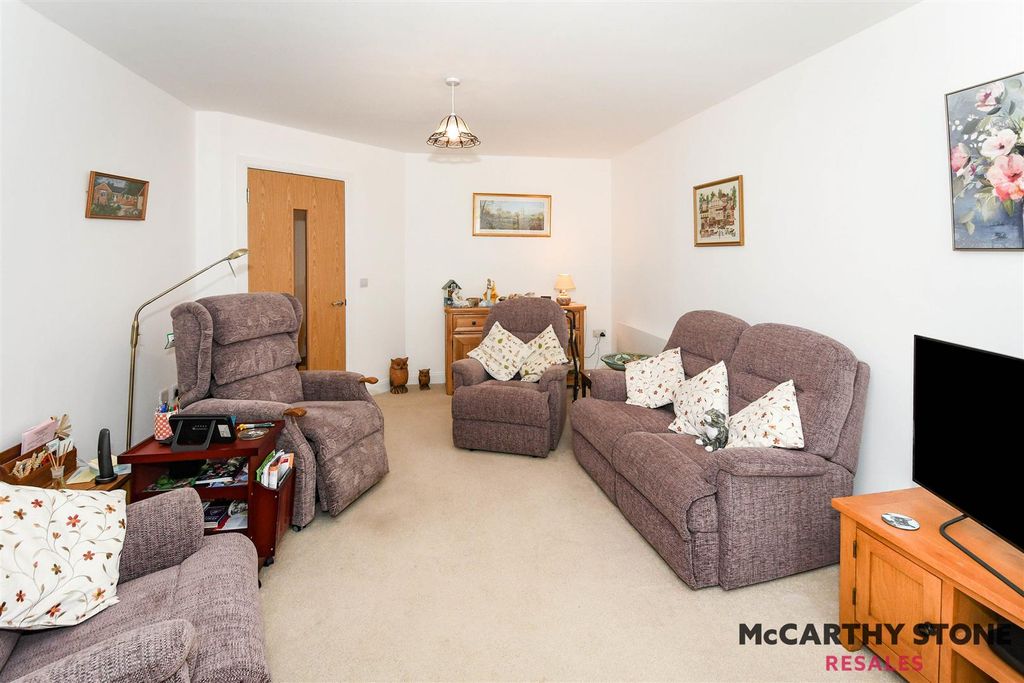 Additional image 3 of 2 bed flat for saleGibson Court, Tattershall Road, Woodhall Spa LN10