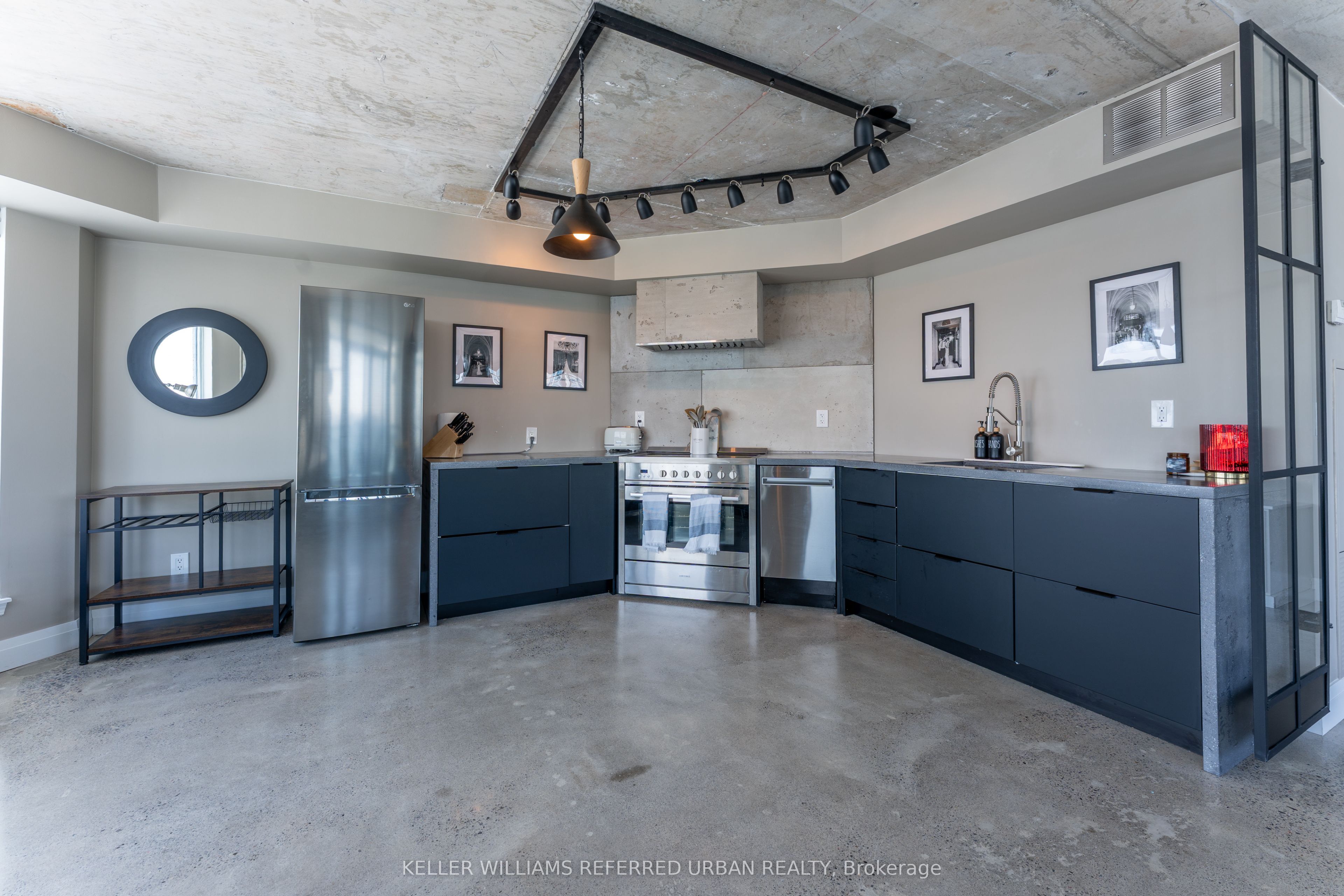 Additional image 2 of 801-340 Watson Street W, Whitby, ON, L1N 9G1