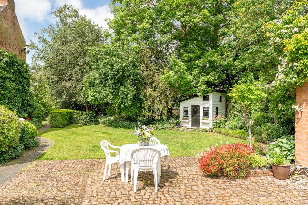 6 bed detached house for saleThe Old Rectory, Stoney Stanton, Leicestershire LE9 photo 3