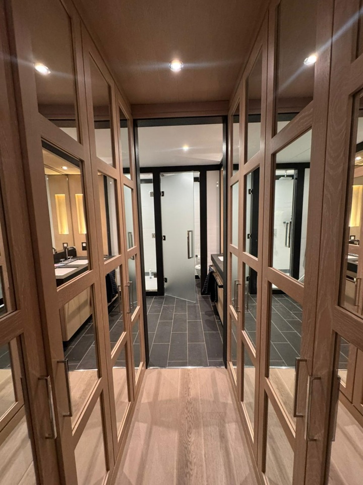 Additional image 12 of 2 Bed Flat, Viaduct Gardens, SW11, N1 7GU