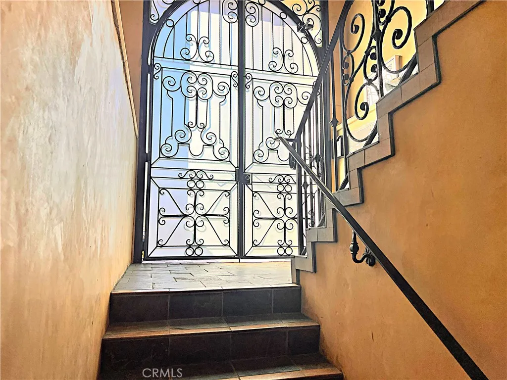 Additional image 8 of 4466 Coldwater Canyon Ave Unit 101, Studio City, CA 91604