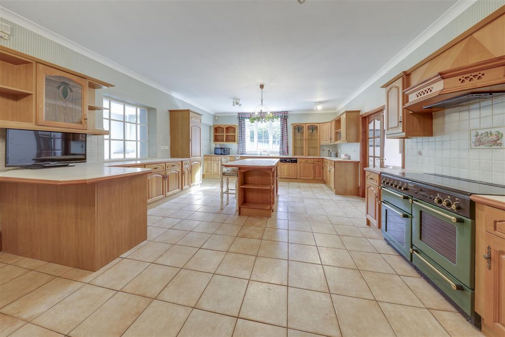 Additional image 17 of 6 bed detached house for saleBurnley Road, Loveclough, Rossendale - Over 10, 000Sqft Of Accommodation BB4