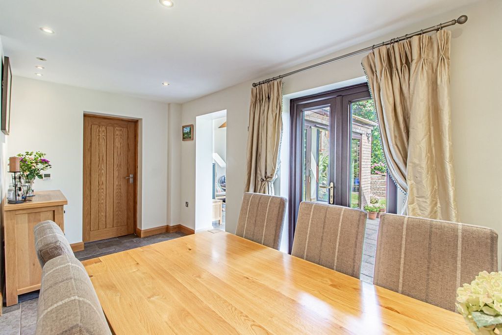 Additional image 17 of 4 bed detached house for saleBryn Rhedyn, Tonteg CF38