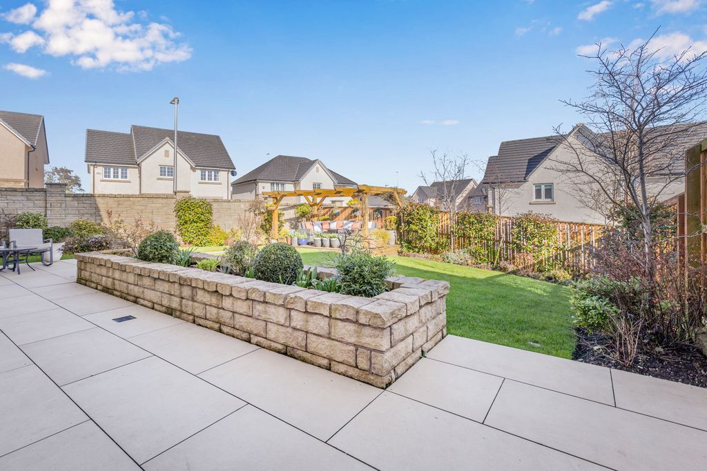 Additional image 27 of 5 bed detached house for sale29 Ashgrove Gardens, Loanhead EH20