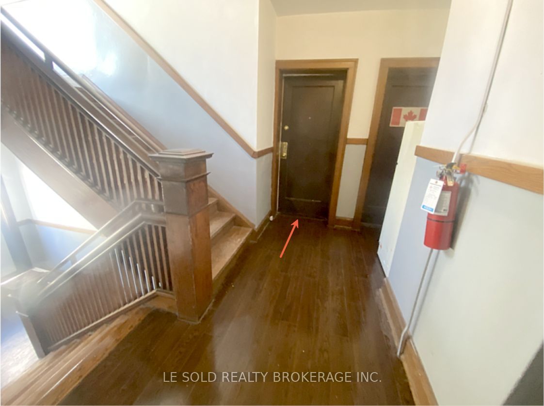 Additional image 4 of 221-125 Earl Place, Toronto, ON, M4Y 1M4