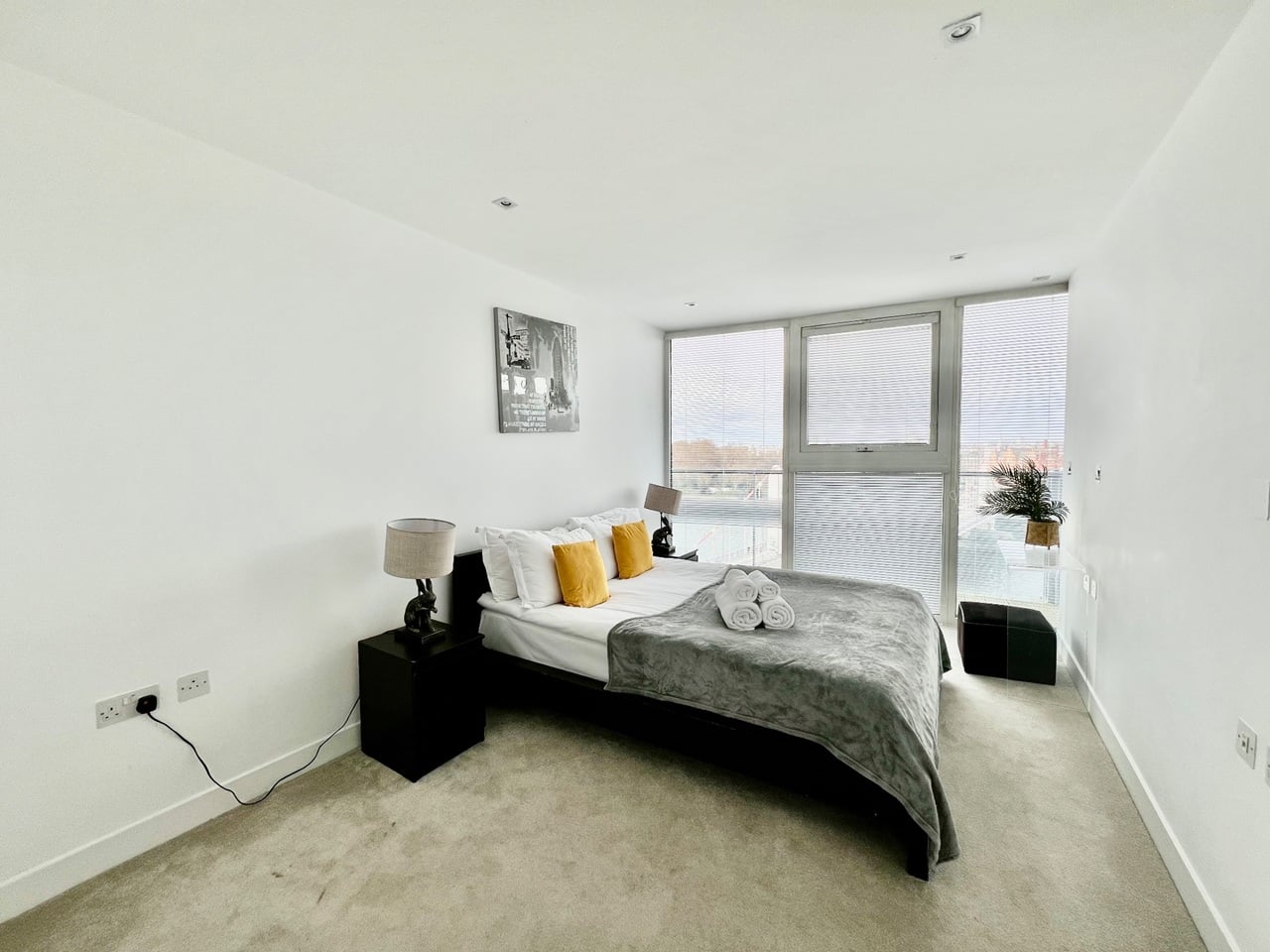 Additional image 16 of 4 Bed Flat, Century Building, SW8, N1 7GU