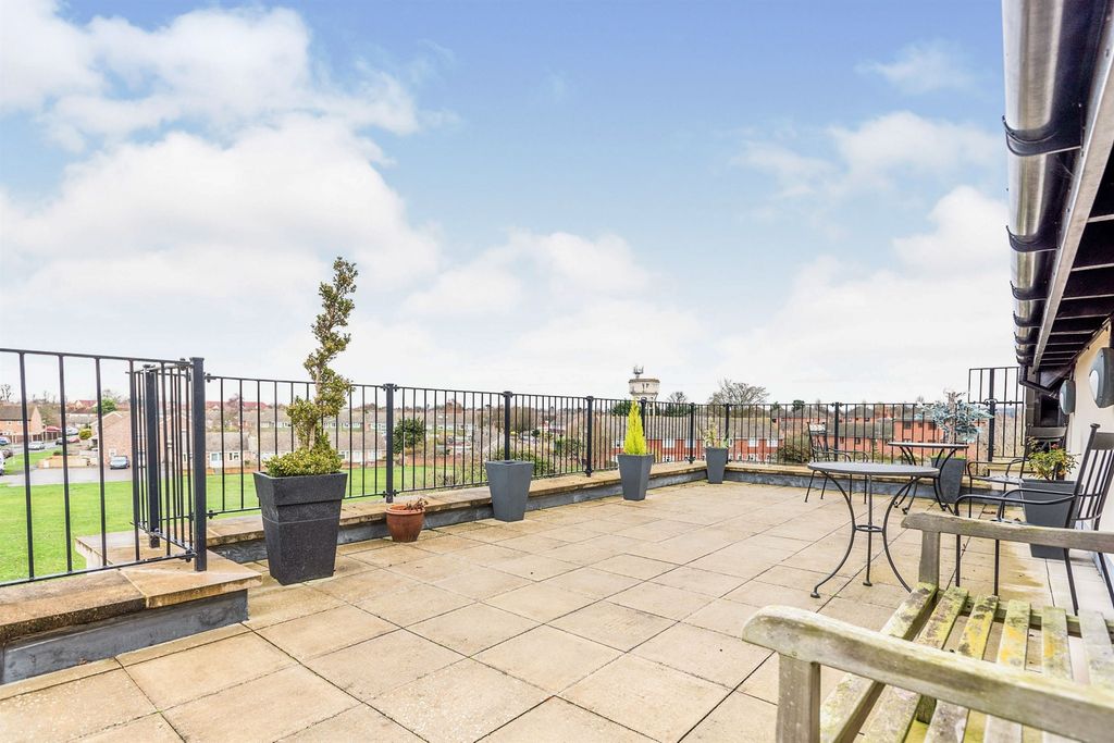 Additional image 6 of 2 bed flat for saleTumim Court, Wallingford OX10