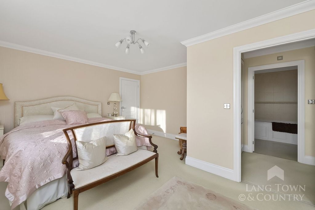 Additional image 18 of 6 bed detached house for saleGlade Close, Derriford, Plymouth PL6