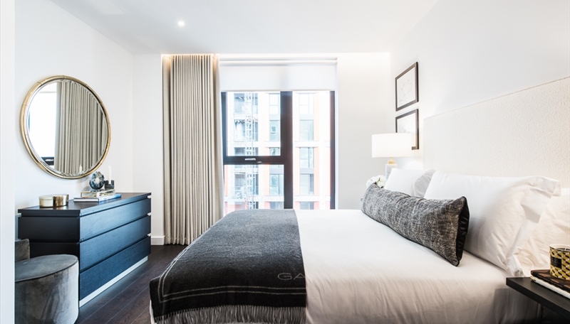 Additional image 9 of 3 Bed Flat, Charles Clowes Walk, SW11, N1 7GU