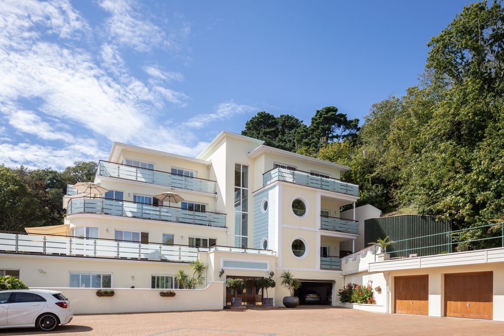 Additional image 4 of 3 bed flat for saleLa Route De La Cote, St. Martin, Jersey JE3