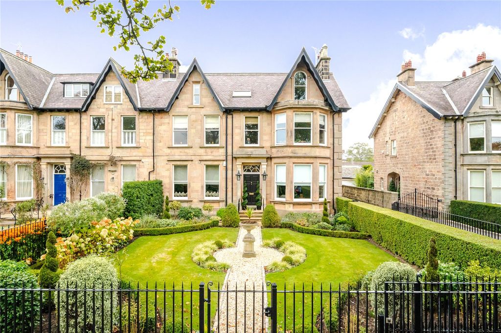 3 bed flat for saleApartment 1, 61 York Place, Harrogate, North Yorkshire HG1