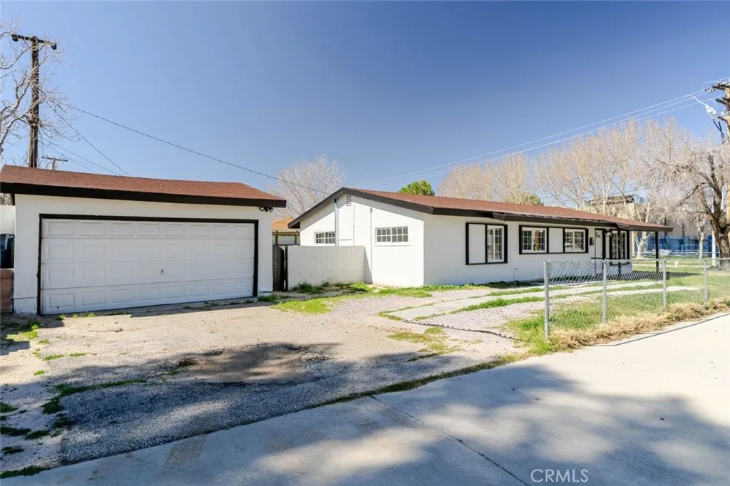Additional image 32 of 44961 5th Street E, Lancaster, CA 93535