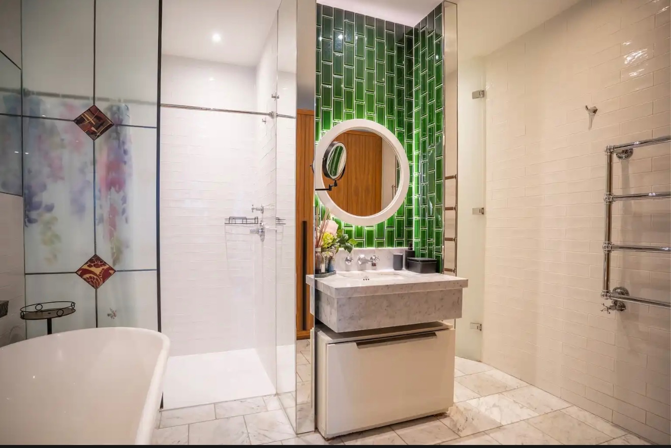 Additional image 28 of 3 Bed Flat, New Union Square, SW11, N1 7GU