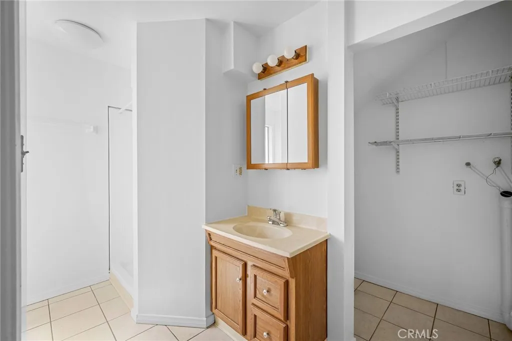 Additional image 20 of 2526 Foothill Boulevard, La Crescenta, CA 91214