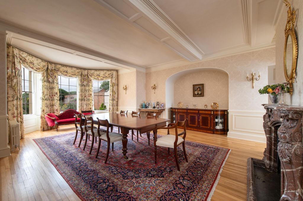 8 bed detached house for saleWasperton, Warwick, Warwickshire CV35 photo 2
