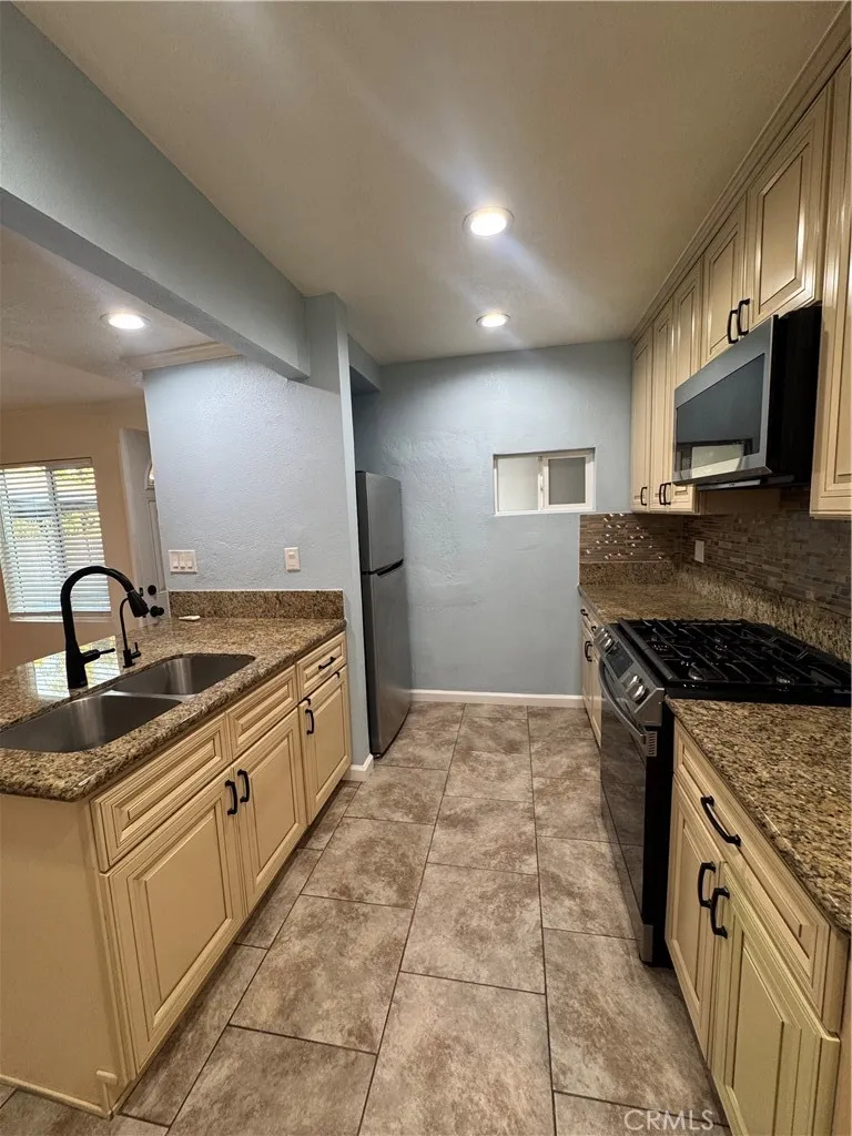 Additional image 29 of 901 N Acacia Ave Unit 2, Rialto, CA 92376