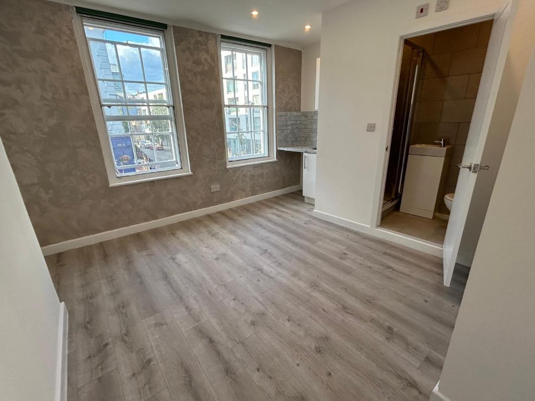 Studio Flat, London, SW1V, N1 7GU