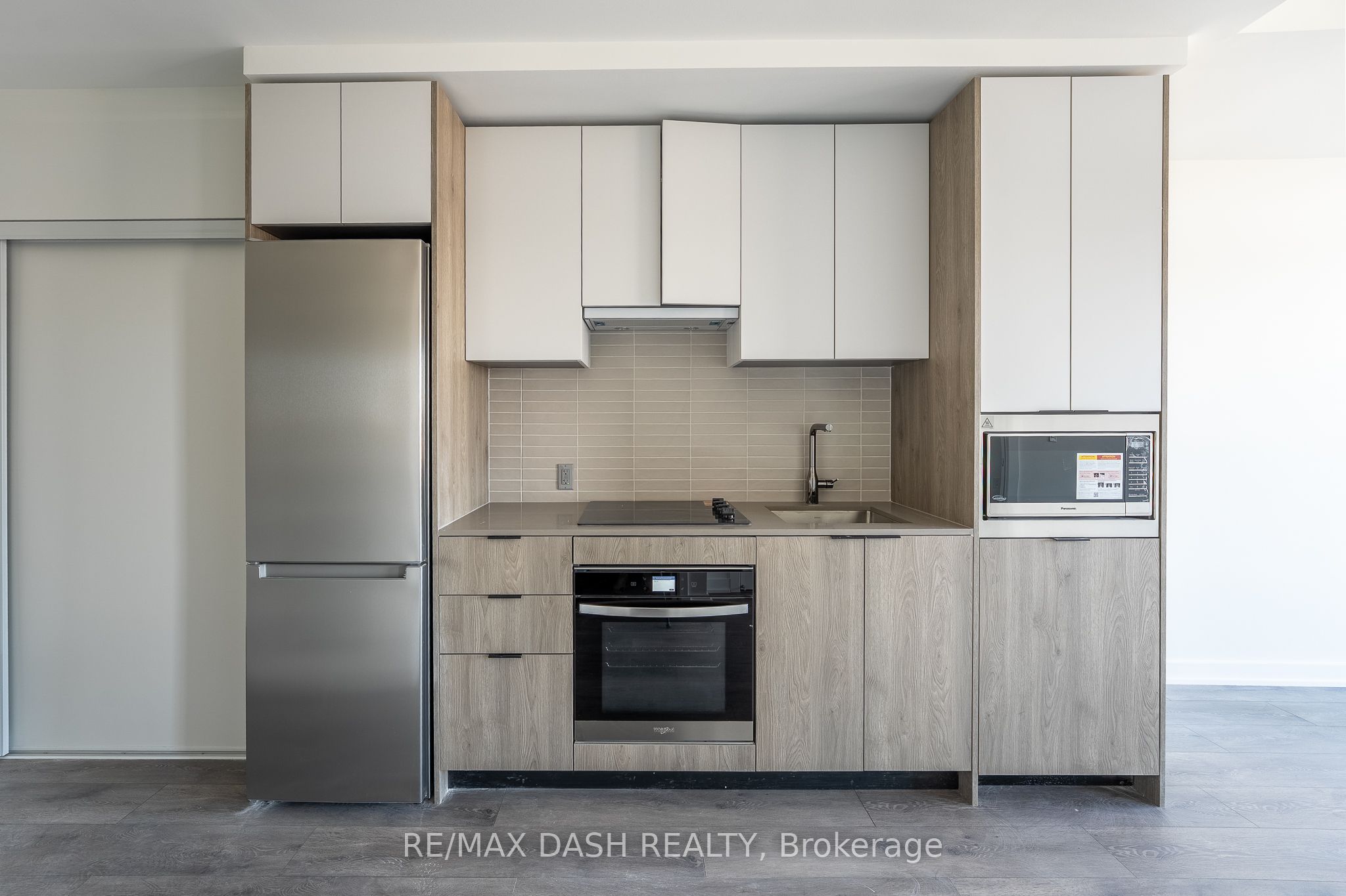 607-1007 The Queensway Avenue, Toronto, ON, M8Z 0H4