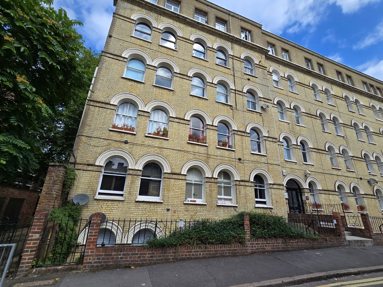 Additional image 10 of 2 Bed Flat, Bath Terrace, SE1, N1 7GU