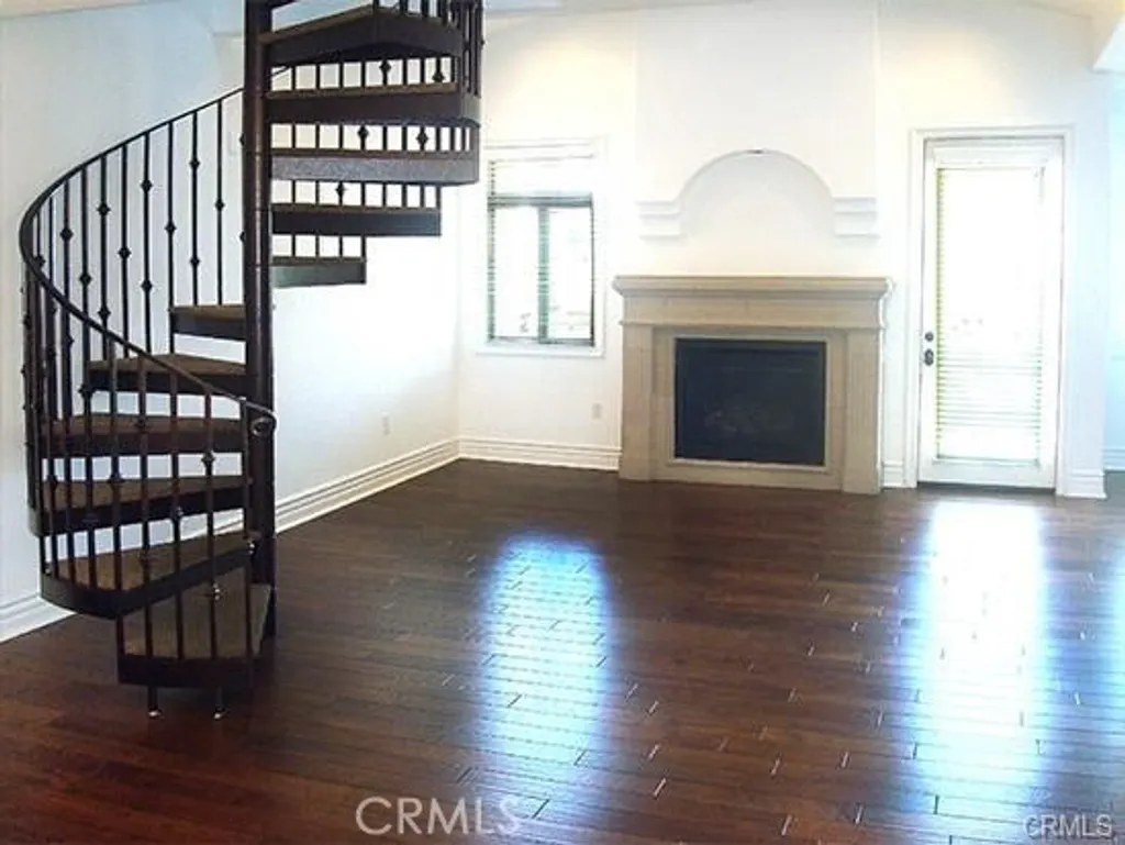 Additional image 4 of 10640 Woodbridge Street Unit PH2, Toluca Lake, CA 91602