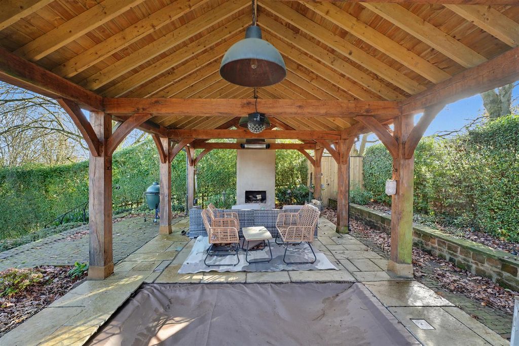 Additional image 33 of 6 bed detached house for saleCourt House, 4 Court Close, Creaton, Northampton NN6