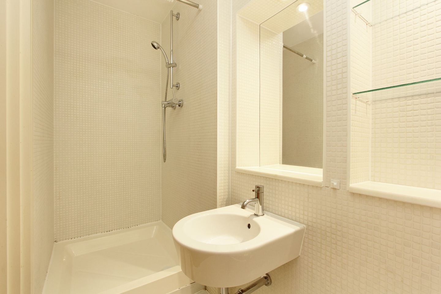 Additional image 12 of Studio Flat, Great Suffolk Street, SE1, N1 7GU