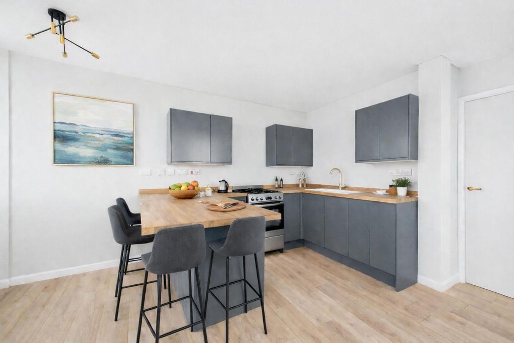 Additional image 3 of 9 bed flat for saleMusgrave Row, Exeter EX4